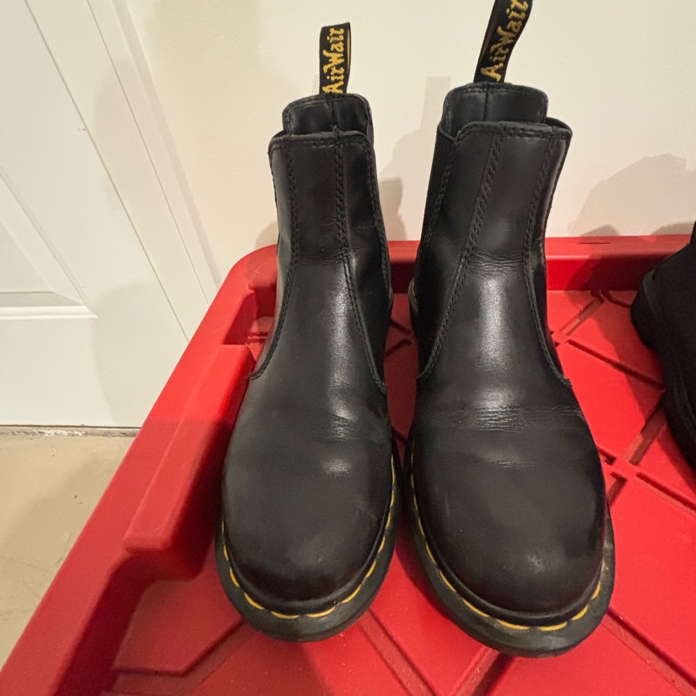 Dr. Martens 2976 Chelsea boot